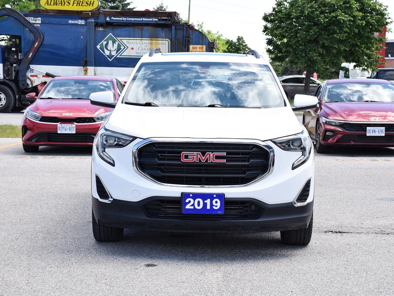 2019 GMC Terrain SLE AWD ~Nav ~Heated Seats ~Moonroof ~Bluetooth Photo3