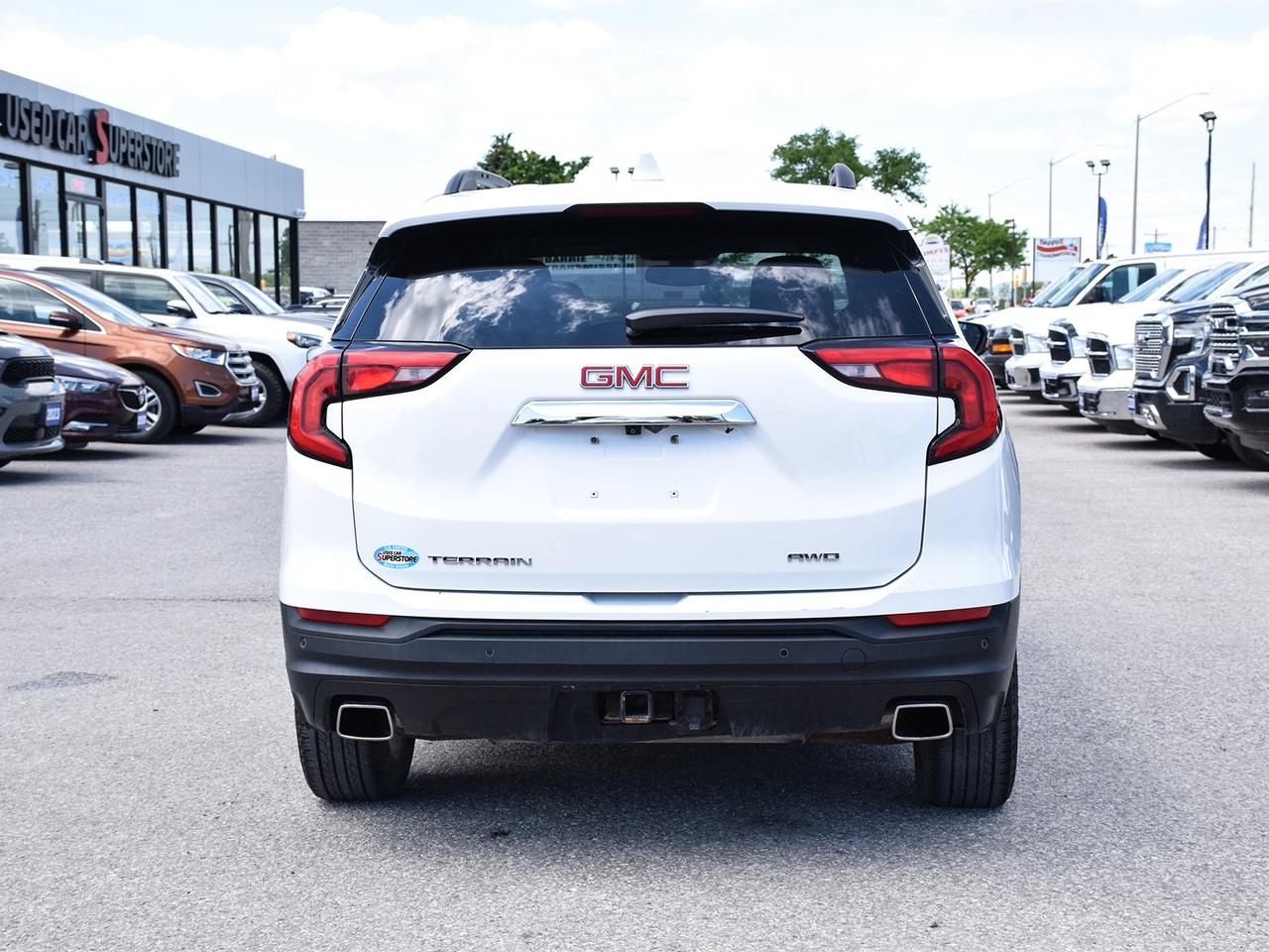 2019 GMC Terrain SLE AWD ~Nav ~Heated Seats ~Moonroof ~Bluetooth Photo