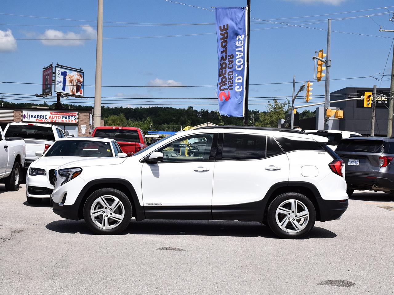 2019 GMC Terrain SLE AWD ~Nav ~Heated Seats ~Moonroof ~Bluetooth Photo