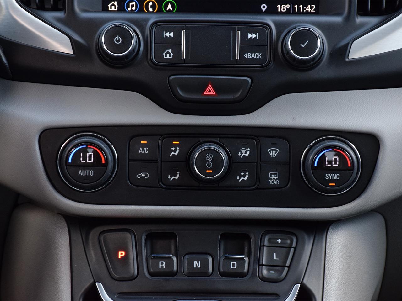 2019 GMC Terrain SLE AWD ~Nav ~Heated Seats ~Moonroof ~Bluetooth Photo