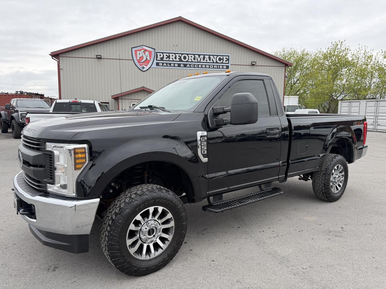 2019 Ford F-250 XL 4WD Reg Cab 8' Box Photo