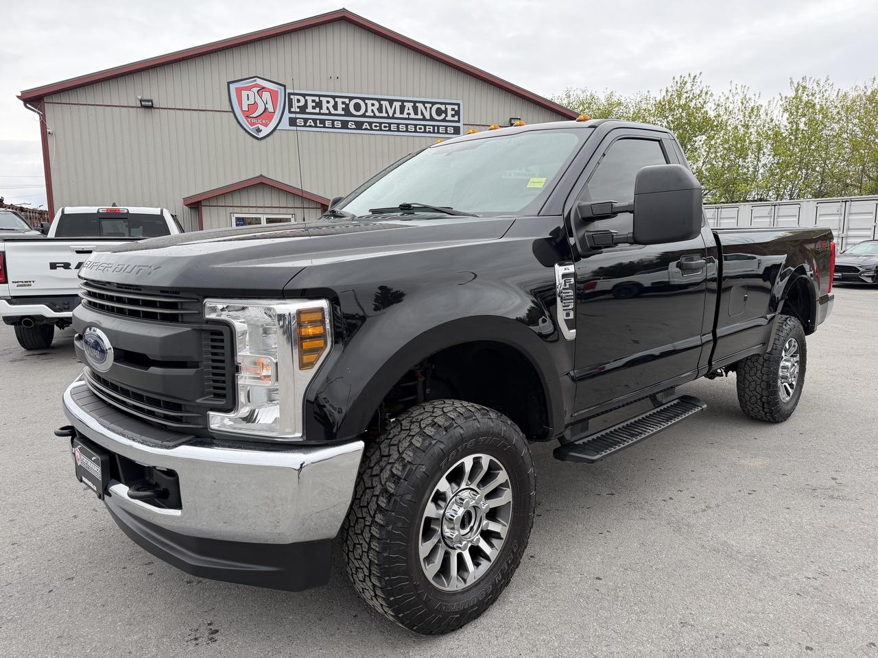 2019 Ford F-250 XL 4WD Reg Cab 8' Box