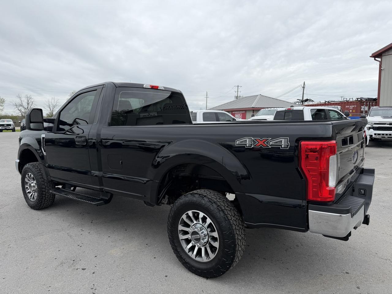 2019 Ford F-250 XL 4WD Reg Cab 8' Box Photo