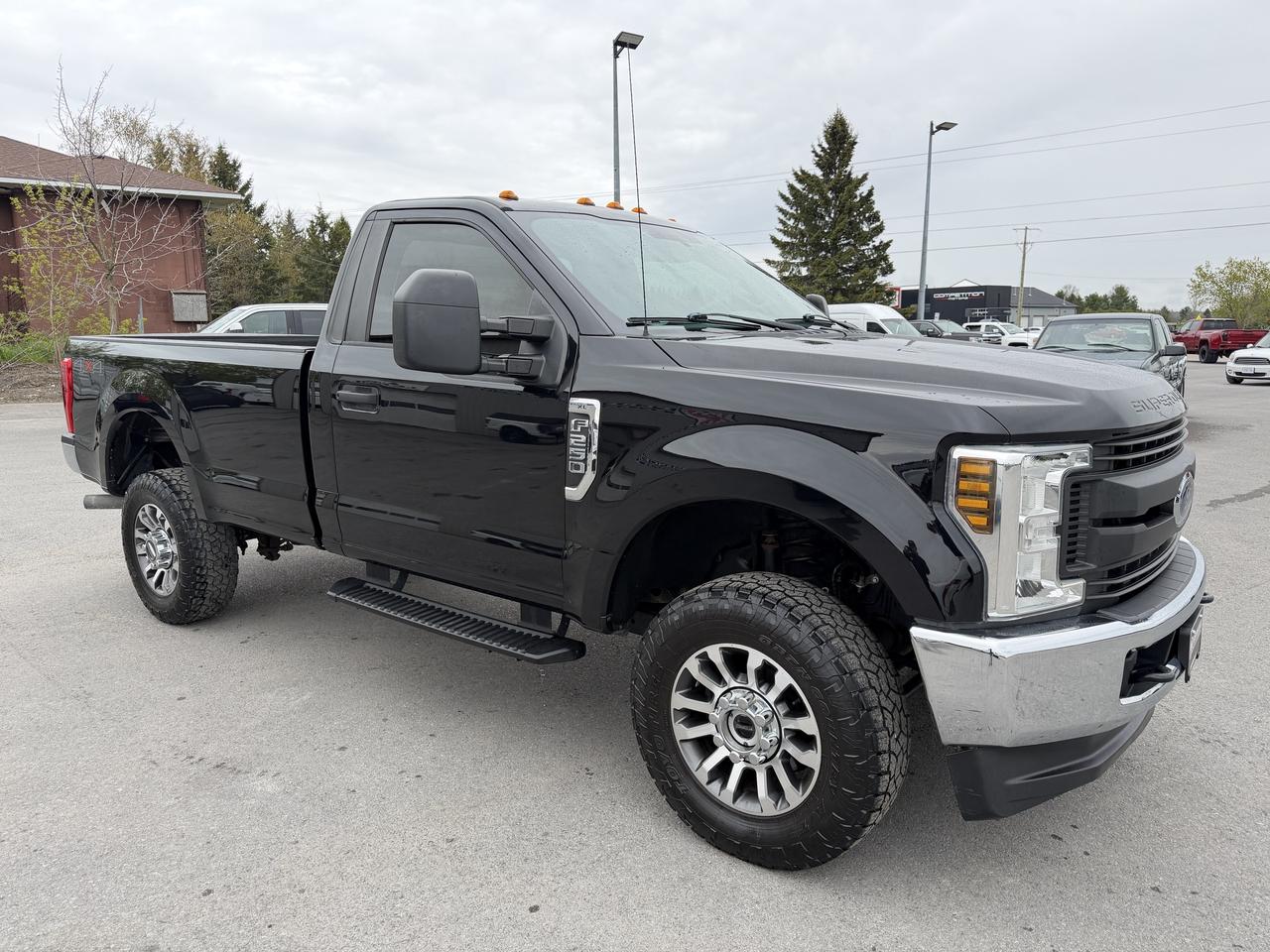 2019 Ford F-250 XL 4WD Reg Cab 8' Box Photo