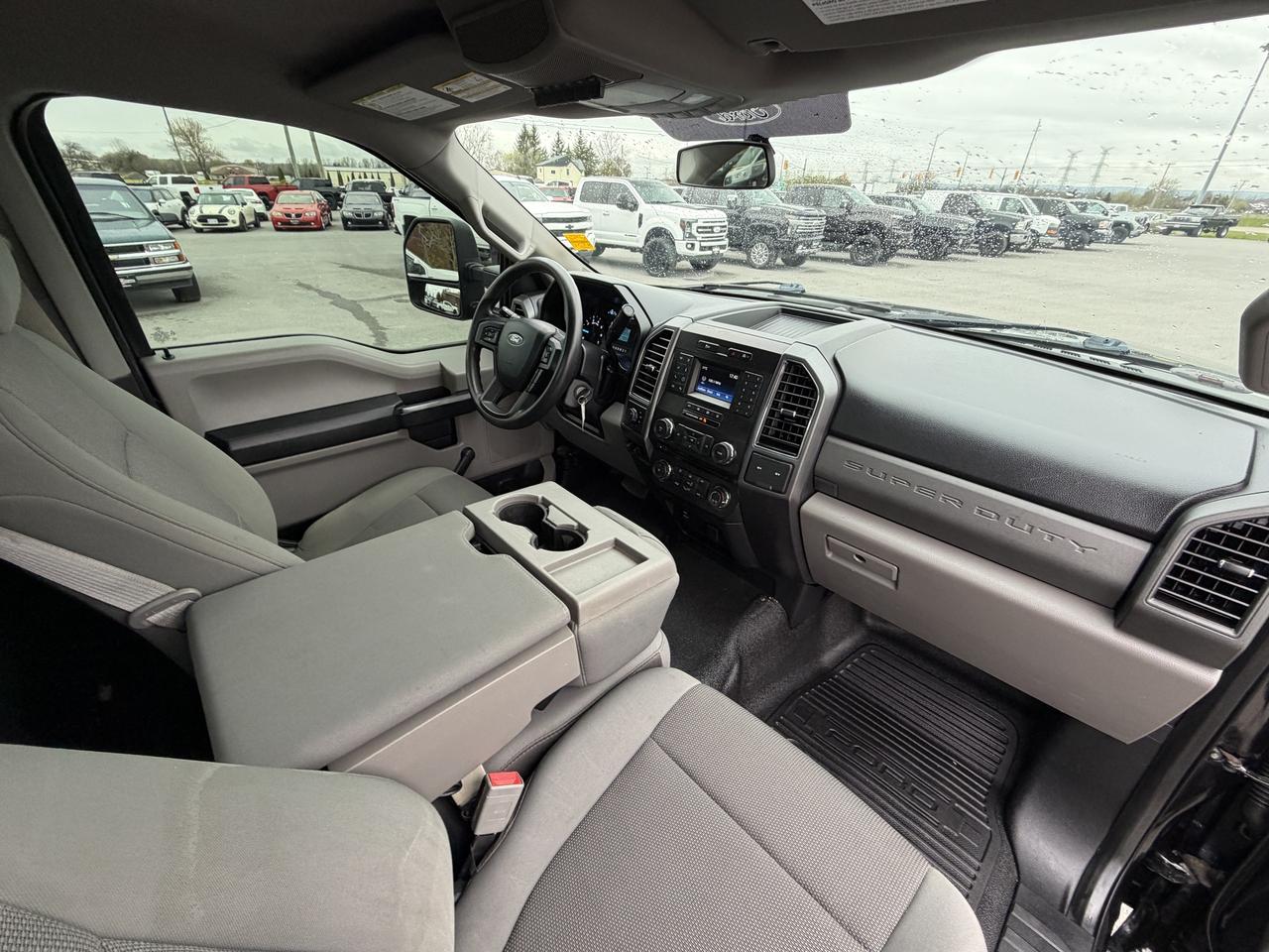 2019 Ford F-250 XL 4WD Reg Cab 8' Box Photo