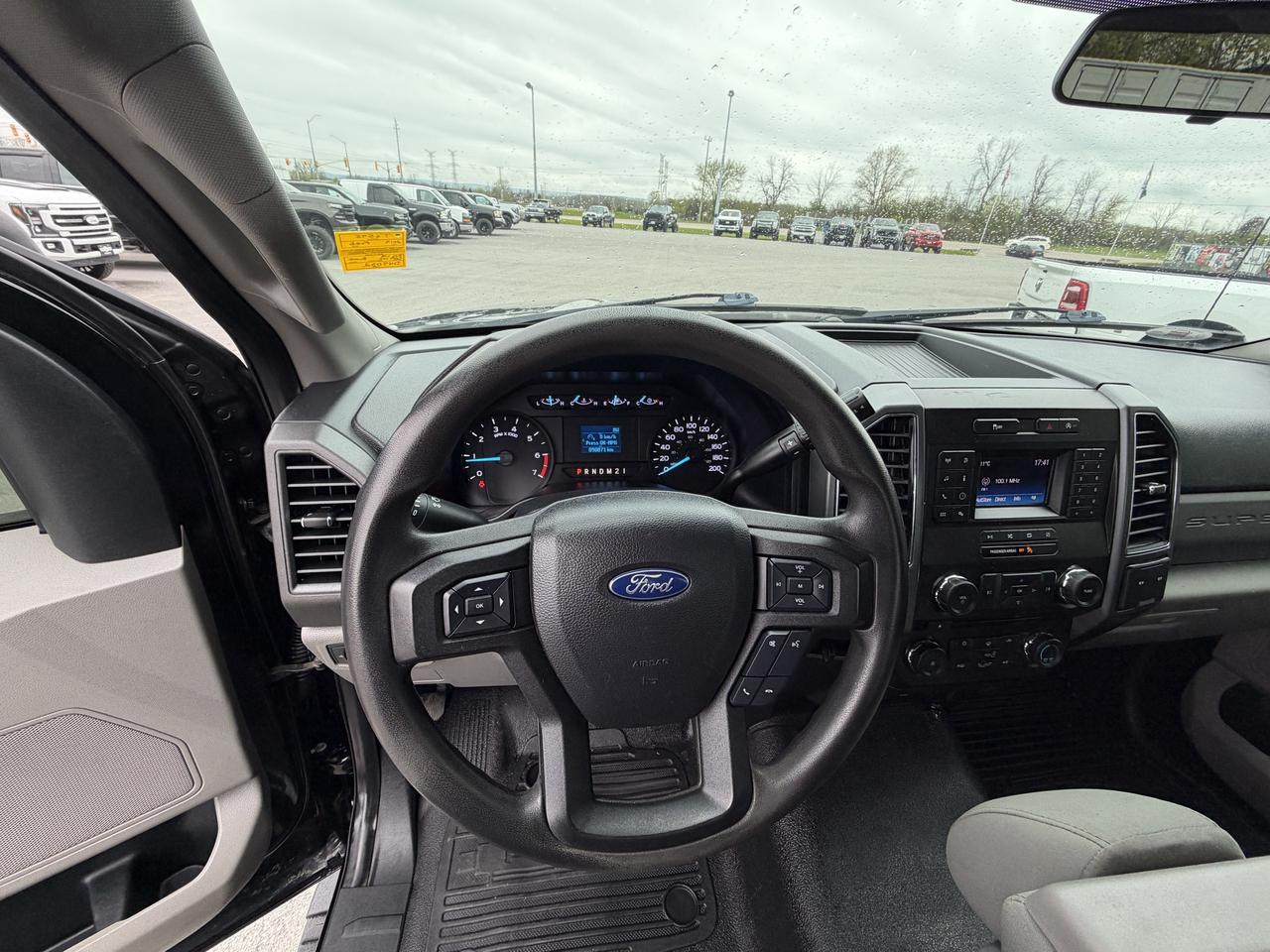 2019 Ford F-250 XL 4WD Reg Cab 8' Box Photo