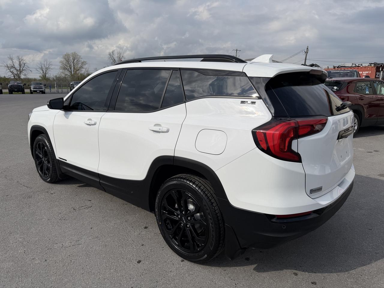 2021 GMC Terrain AWD 4DR SLE Photo
