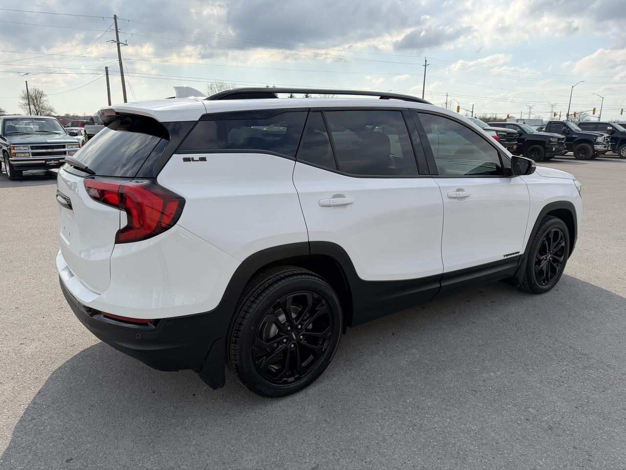2021 GMC Terrain AWD 4DR SLE Photo