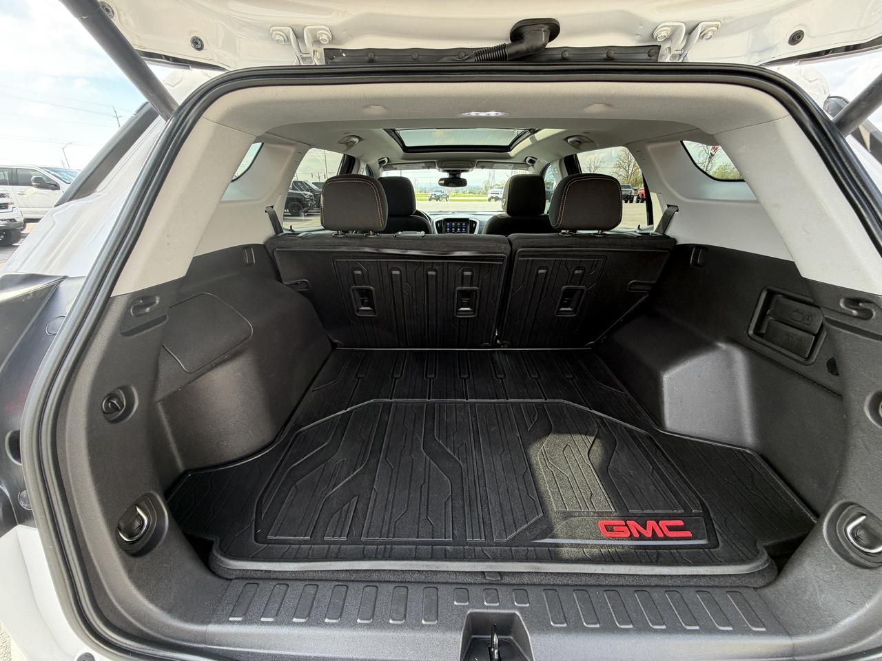 2021 GMC Terrain AWD 4DR SLE Photo