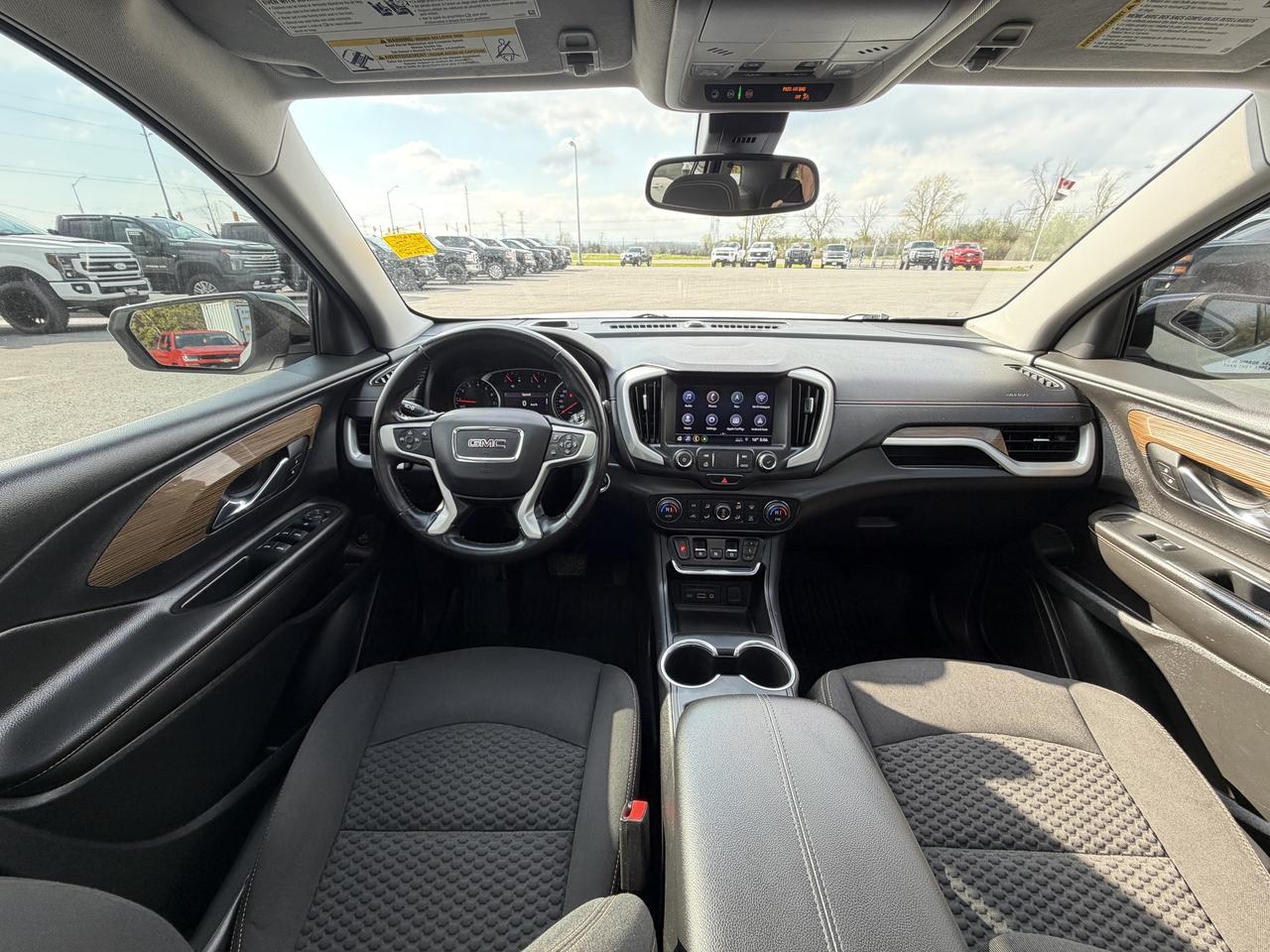 2021 GMC Terrain AWD 4DR SLE Photo