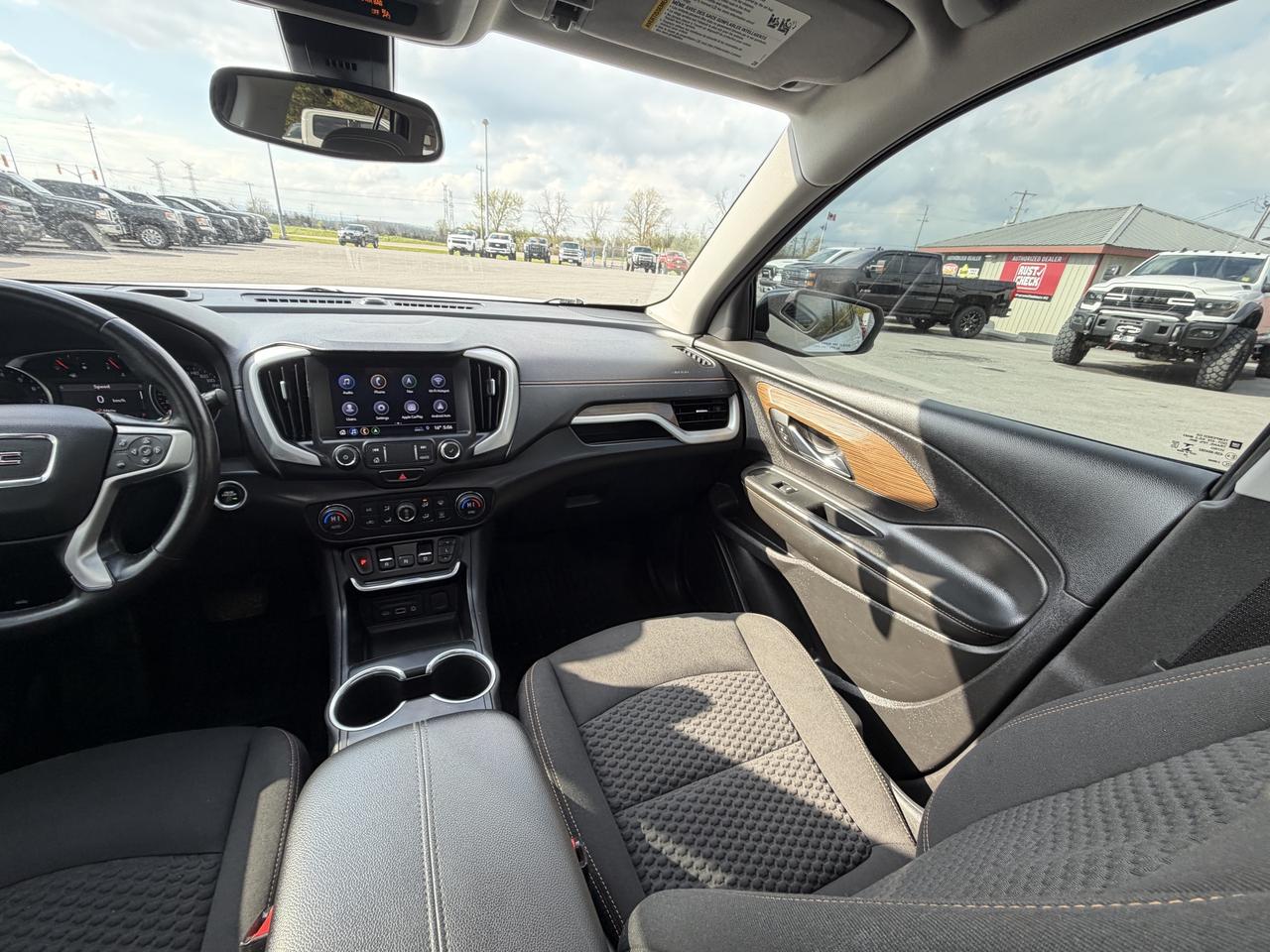2021 GMC Terrain AWD 4DR SLE Photo
