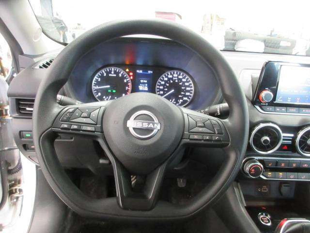 2024 Nissan Sentra 6-SPEED MANUAL! A/C, APPLE/ANDROID, JUST 20K! Photo