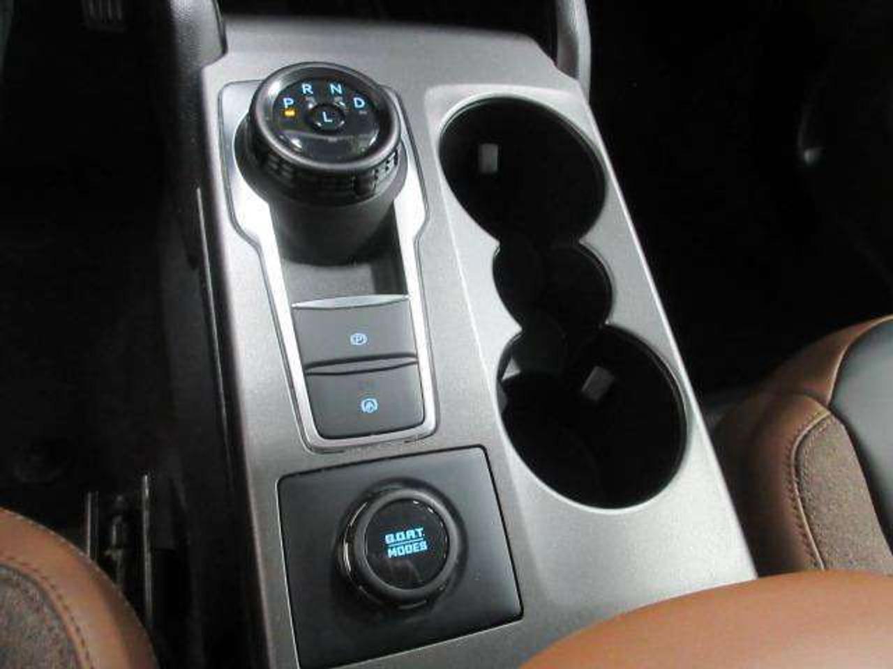 2025 Ford Bronco Sport OUTER BANKS 4X4, HTD. LEATHER, APPLE/ANDROID, 16K! Photo