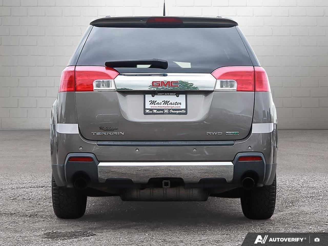 2011 GMC Terrain SLT-2SLT, 2.4L 4-CYL, AWD, LEATHER, ALLOYS, AS-TRA Photo