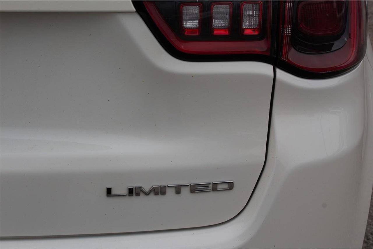 2018 Jeep Compass Limited 4X4 Photo