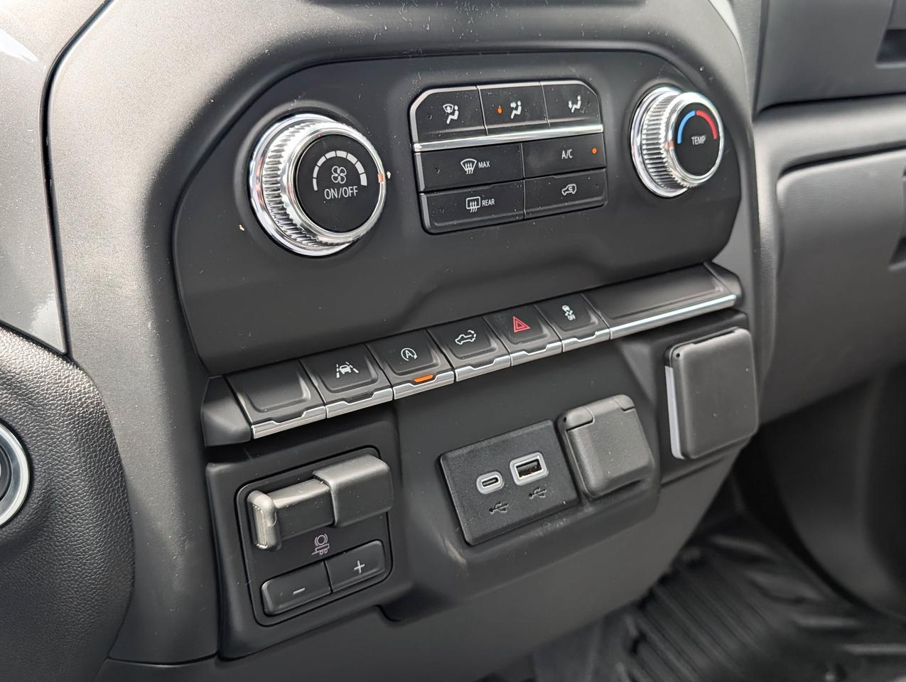 2026 GMC Sierra 1500 PRO Photo