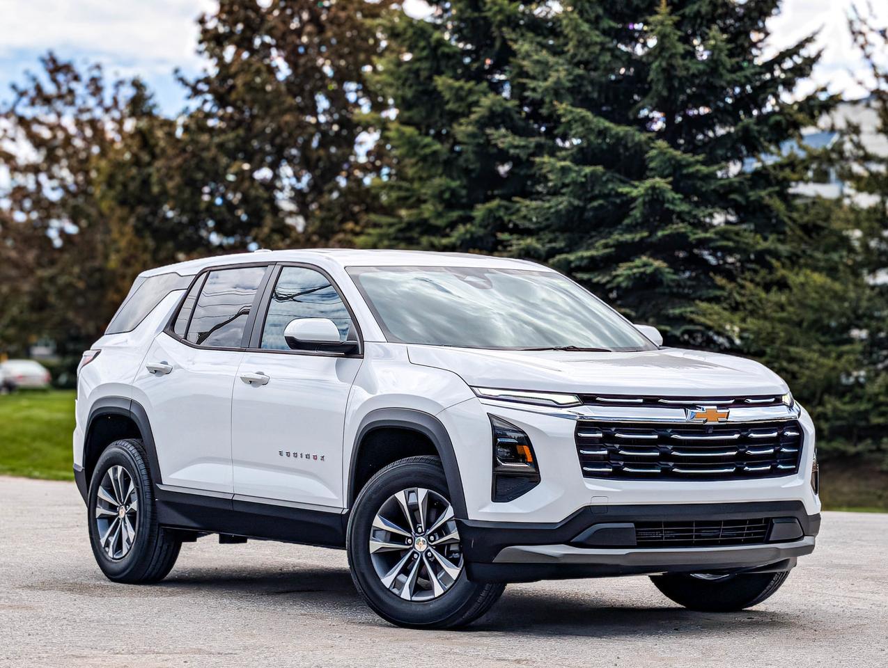 2026 Chevrolet Equinox FWD LT Photo