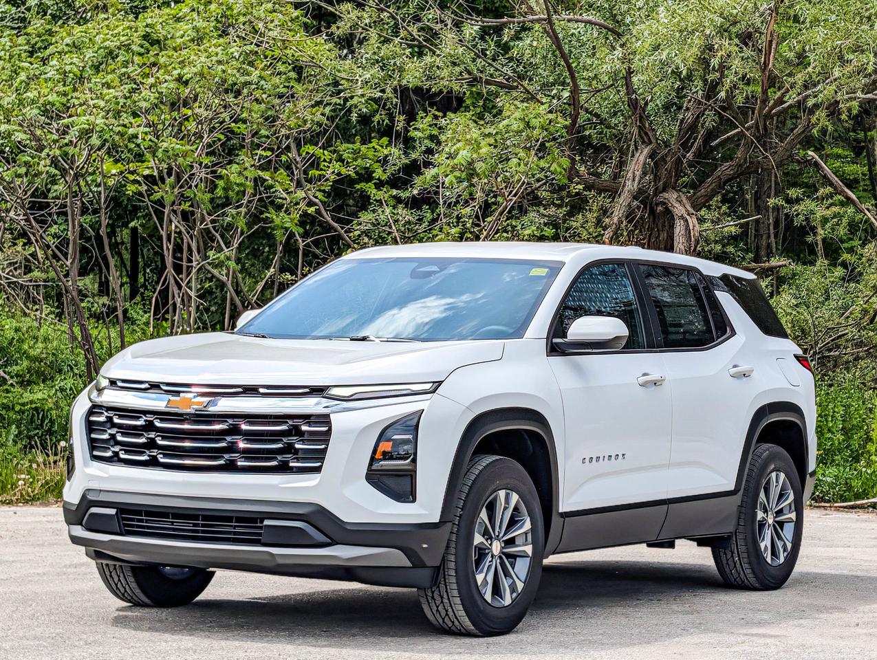 2026 Chevrolet Equinox FWD LT Photo