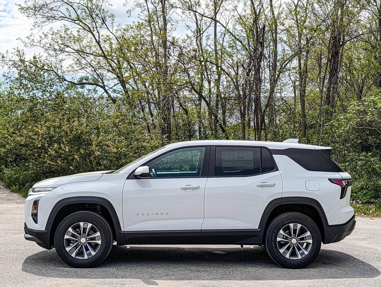 2026 Chevrolet Equinox FWD LT Photo