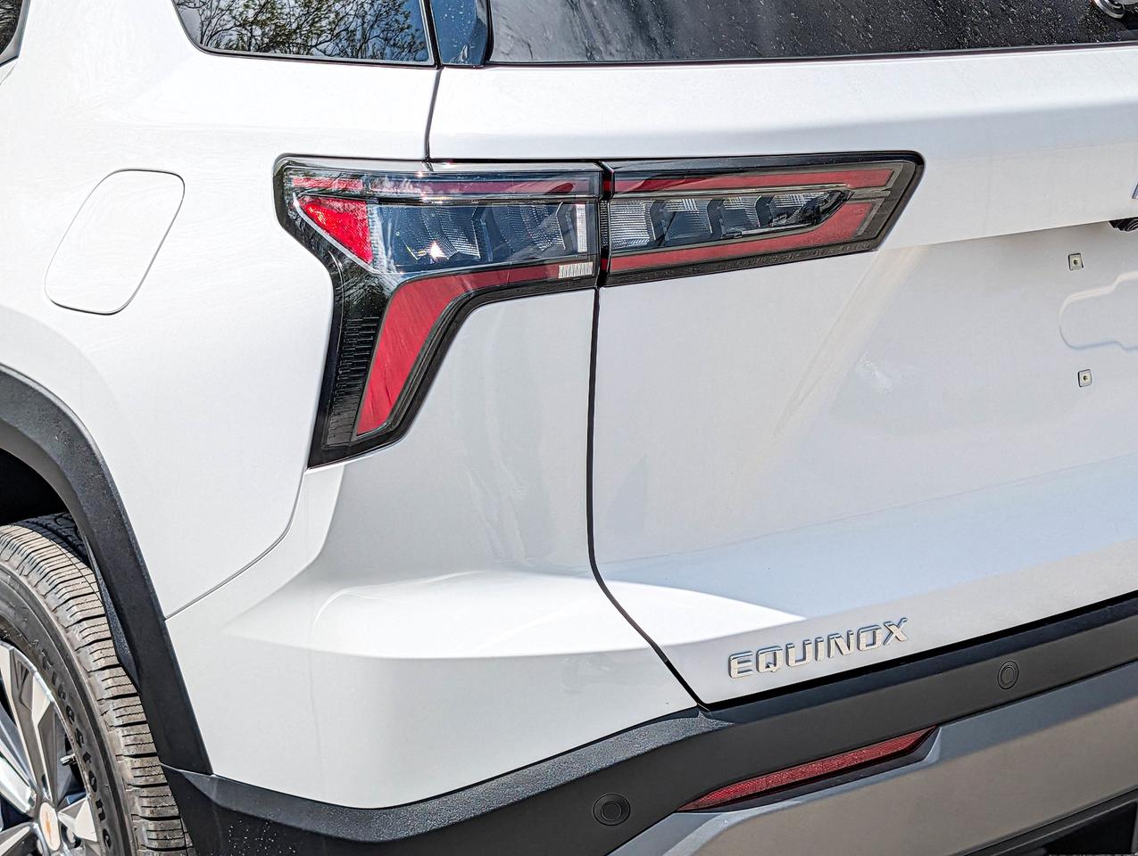 2026 Chevrolet Equinox FWD LT Photo
