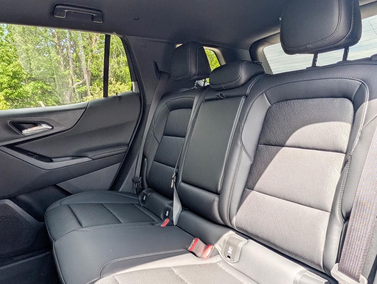 2026 Chevrolet Equinox FWD LT Photo