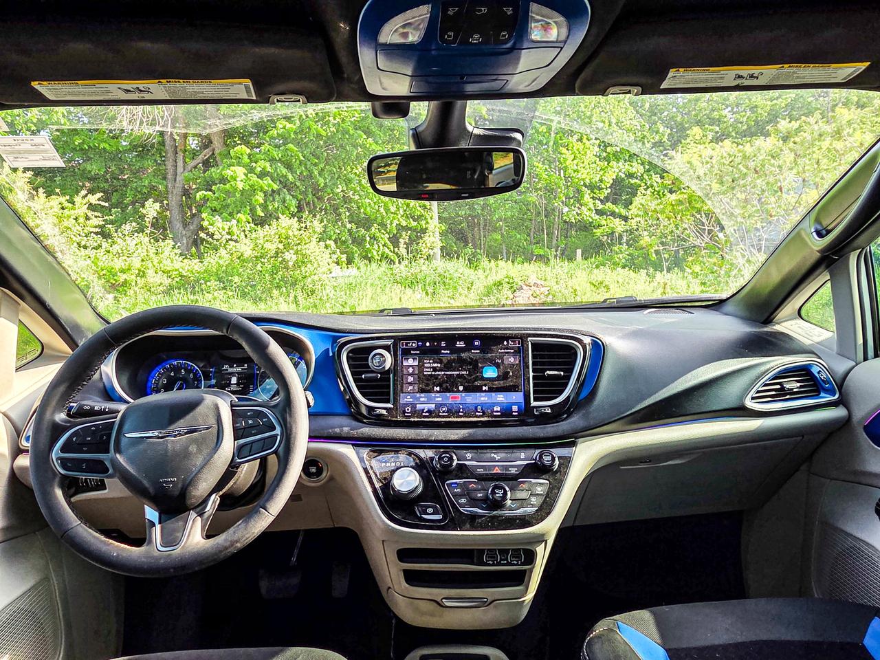 2022 Chrysler Grand Caravan SXT Photo