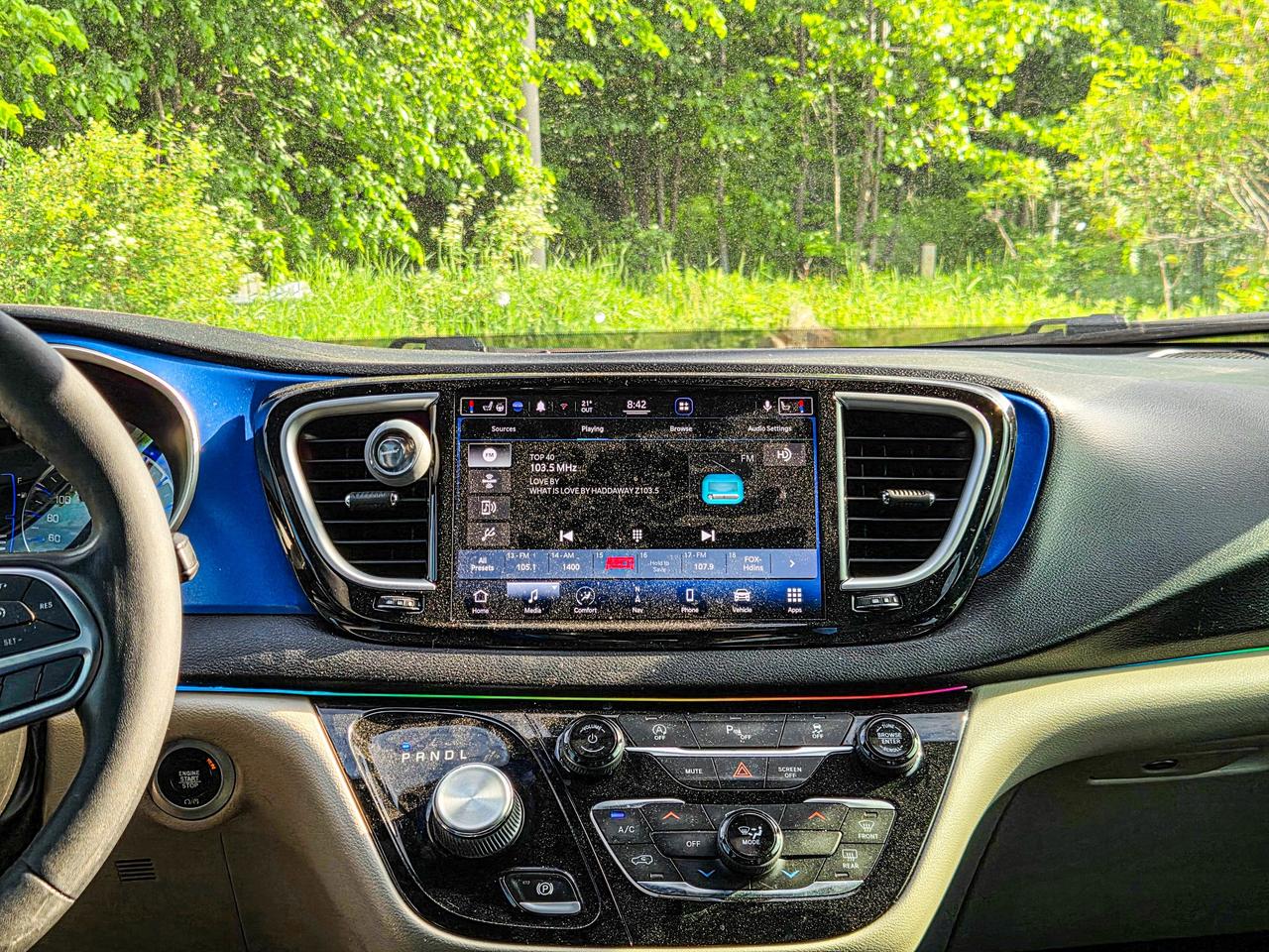 2022 Chrysler Grand Caravan SXT Photo