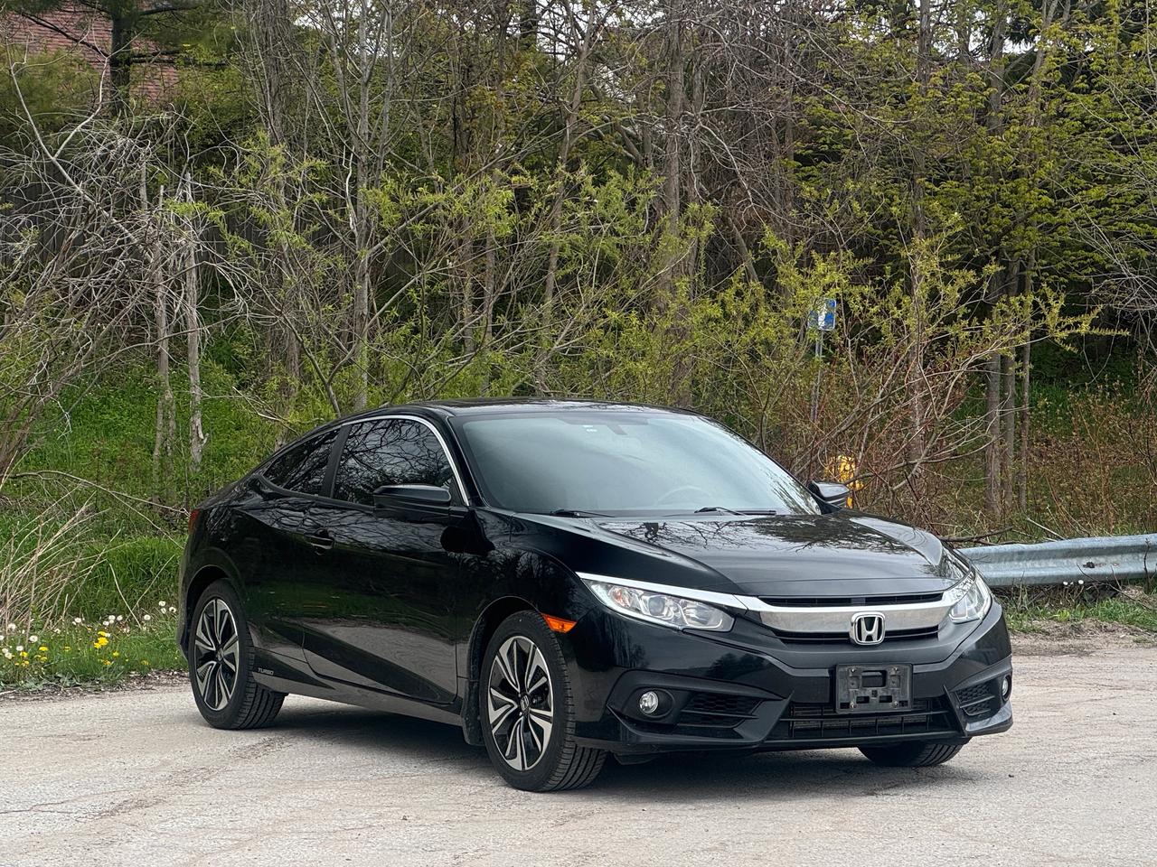 2017 Honda Civic Coupe EX-T Photo