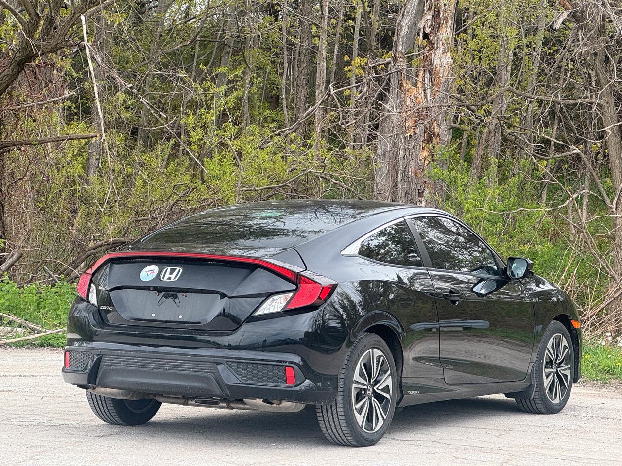 2017 Honda Civic Coupe EX-T Photo