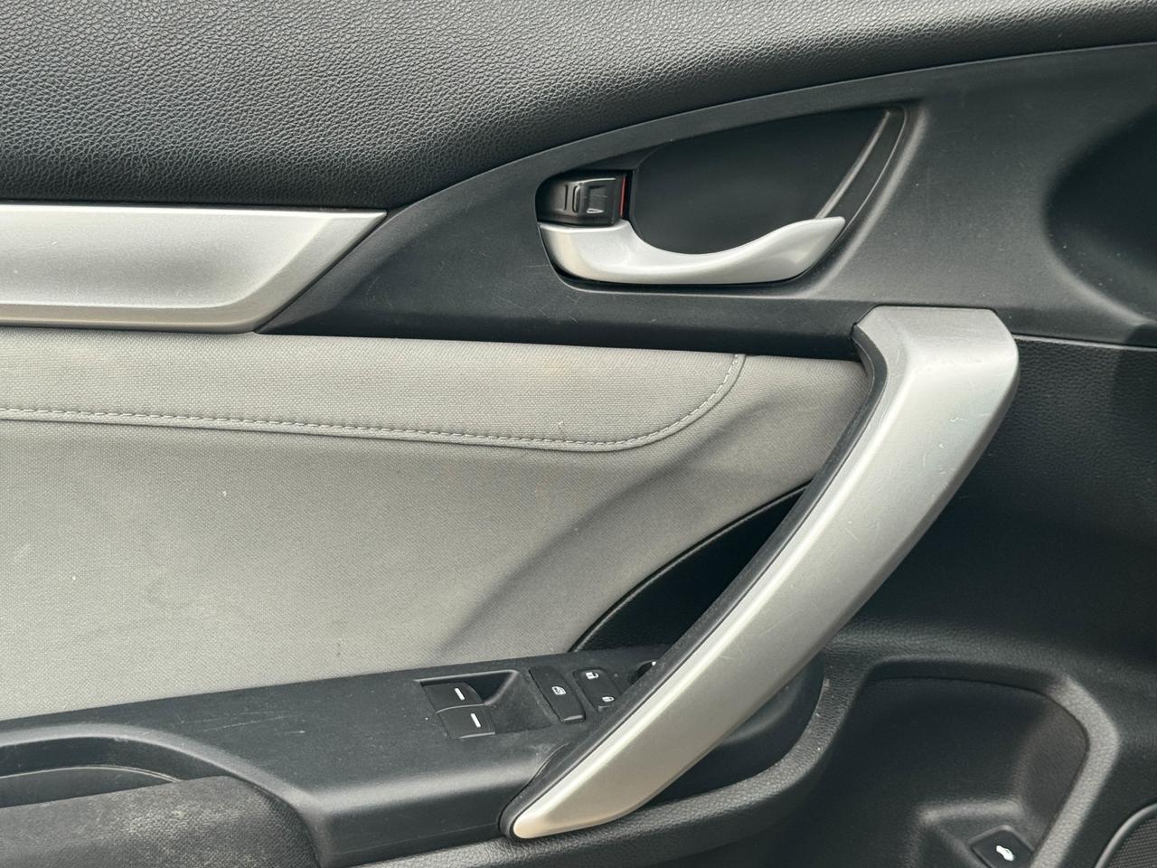 2017 Honda Civic Coupe EX-T Photo