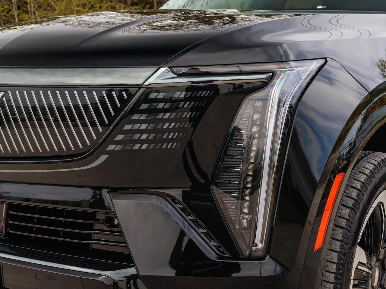2025 Cadillac Escalade IQ Sport 2 Photo
