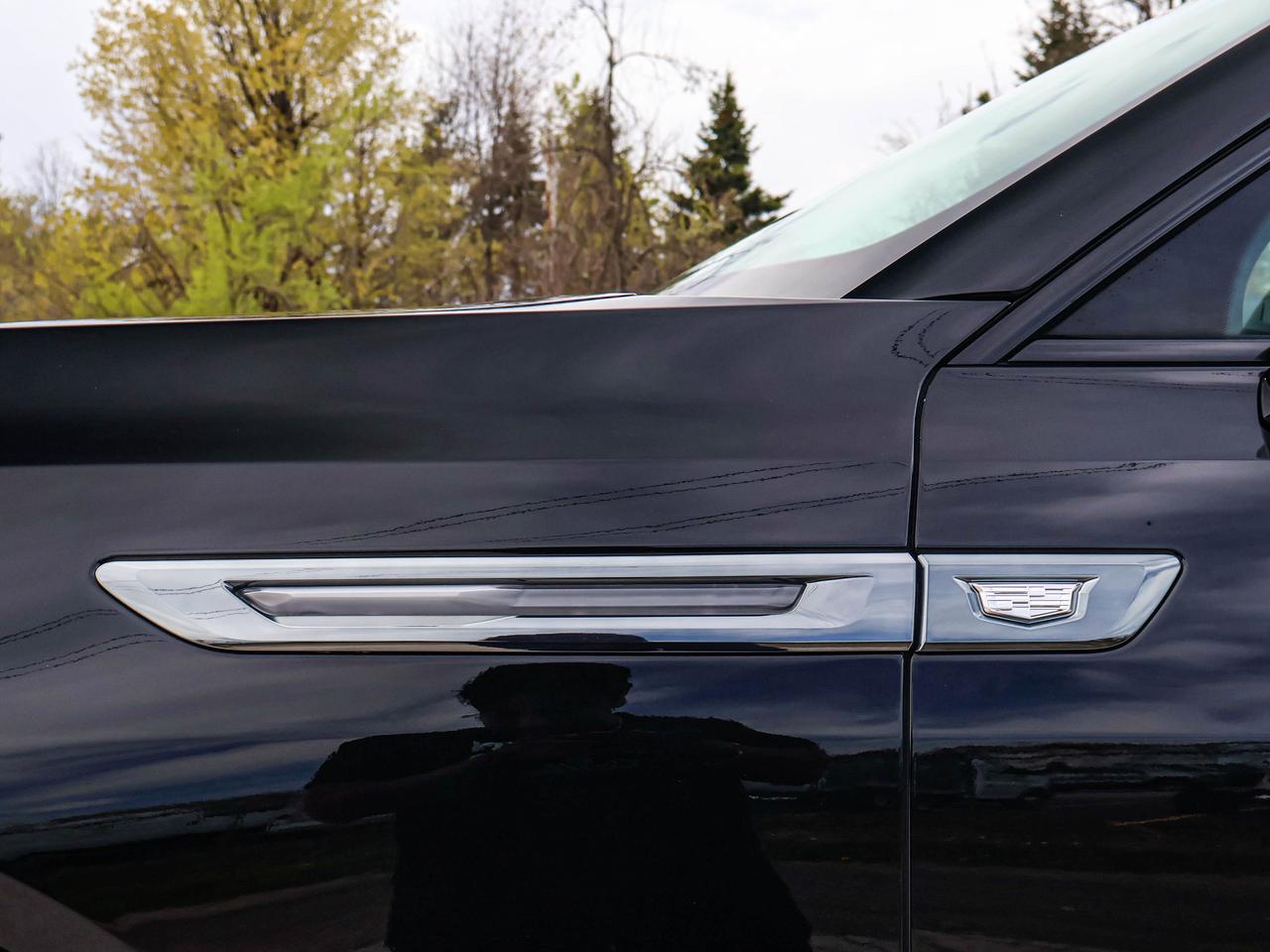 2025 Cadillac Escalade IQ Sport 2 Photo