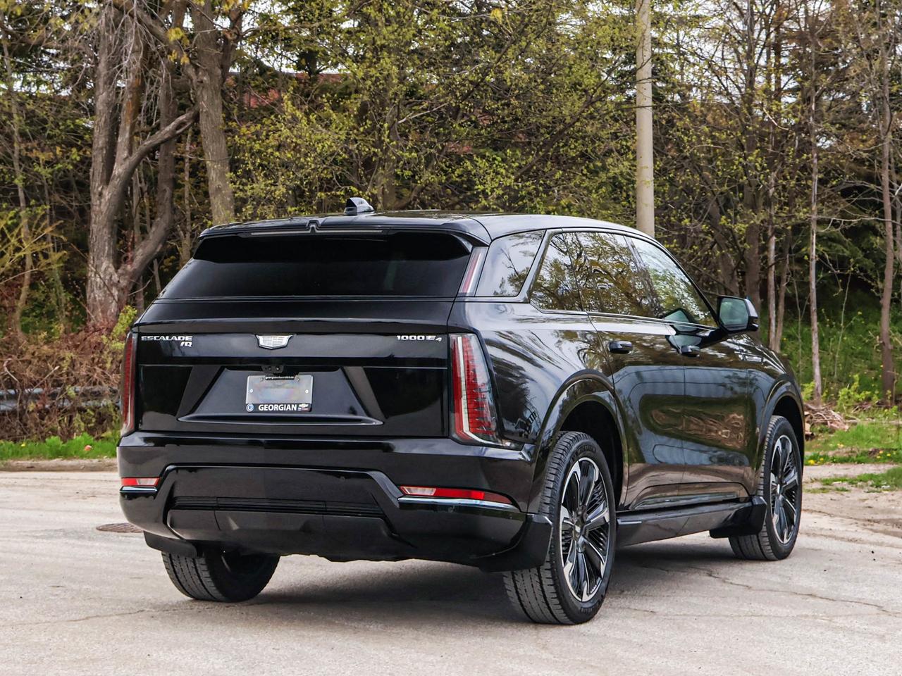 2025 Cadillac Escalade IQ Sport 2 Photo