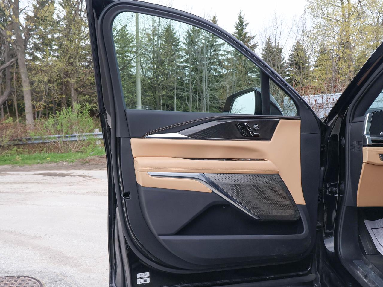 2025 Cadillac Escalade IQ Sport 2 Photo