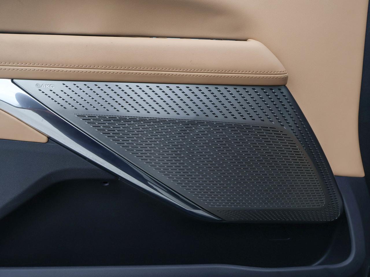 2025 Cadillac Escalade IQ Sport 2 Photo