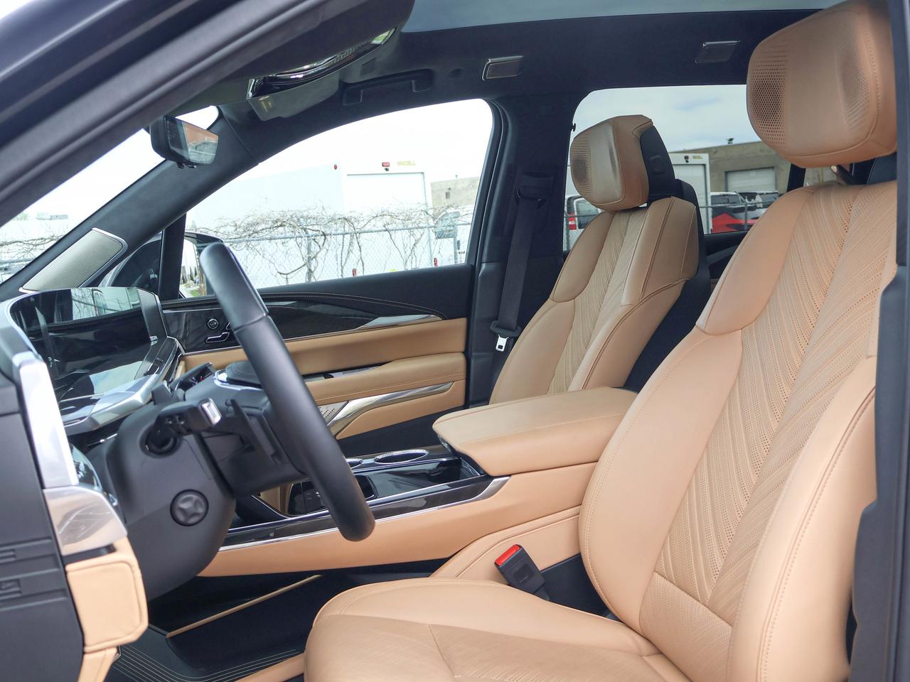 2025 Cadillac Escalade IQ Sport 2 Photo