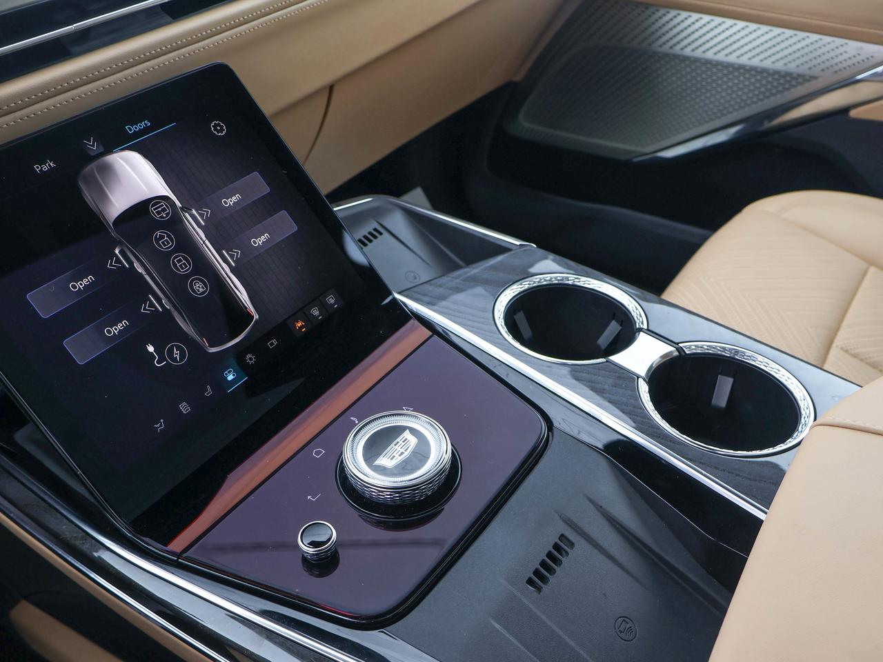 2025 Cadillac Escalade IQ Sport 2 Photo