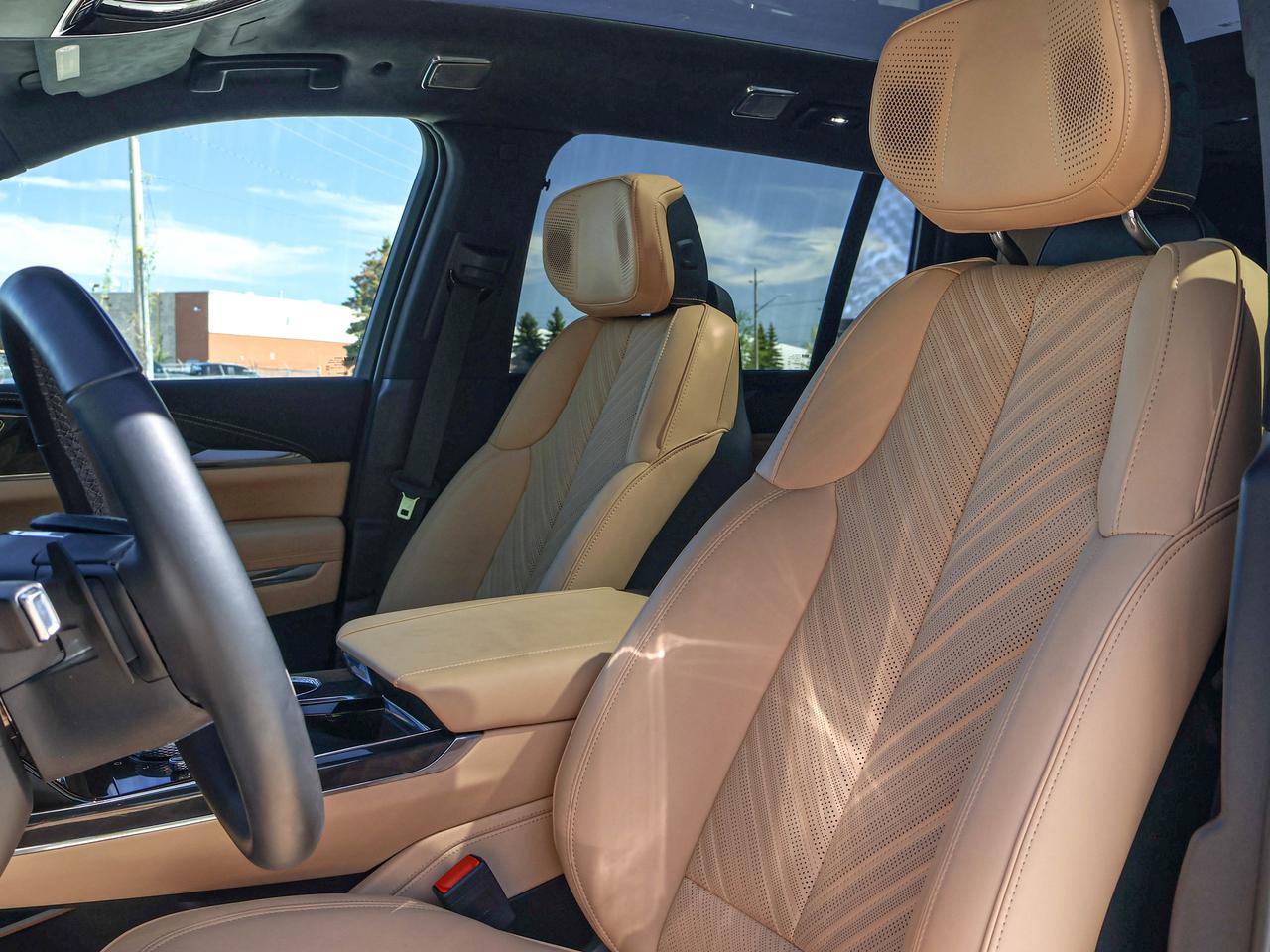 2025 Cadillac Escalade IQ Sport 2 Photo