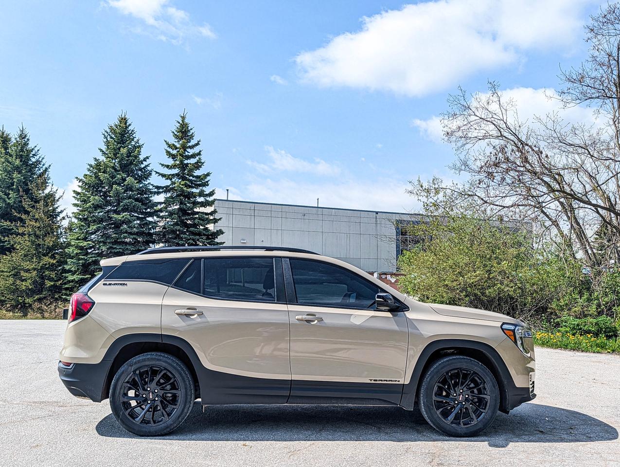 2023 GMC Terrain SLE Photo