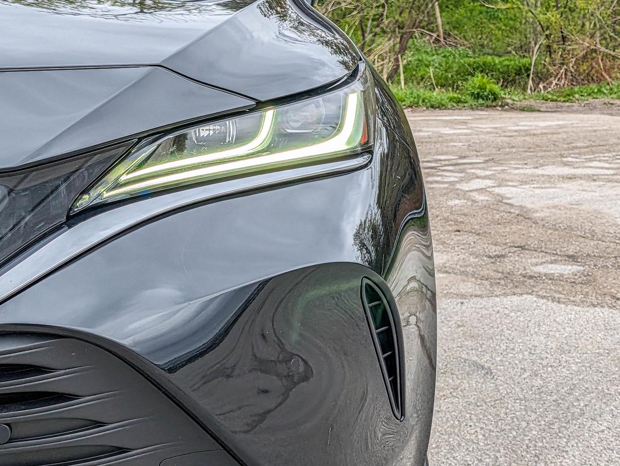 2024 Toyota Venza XLE Photo
