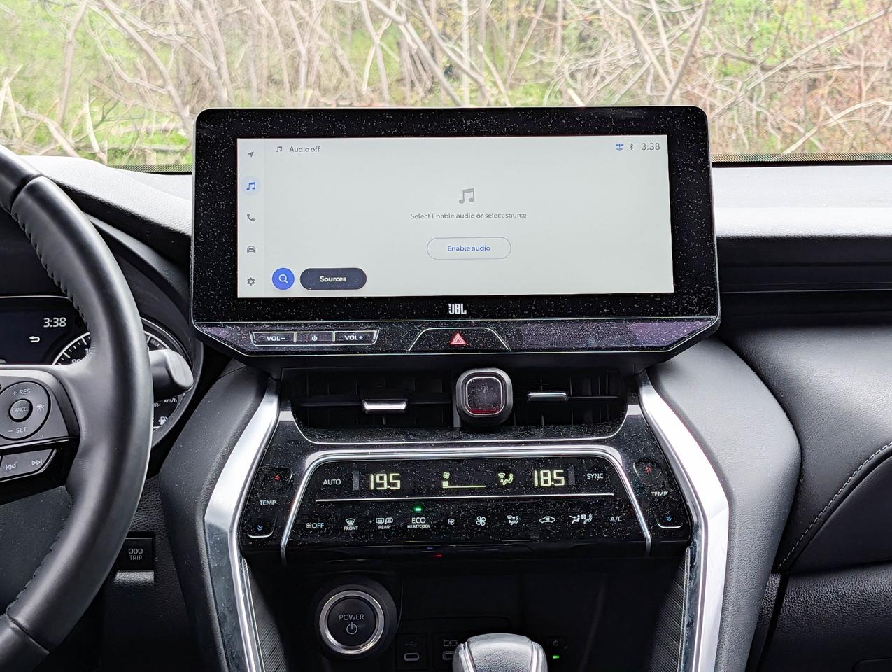 2024 Toyota Venza XLE Photo