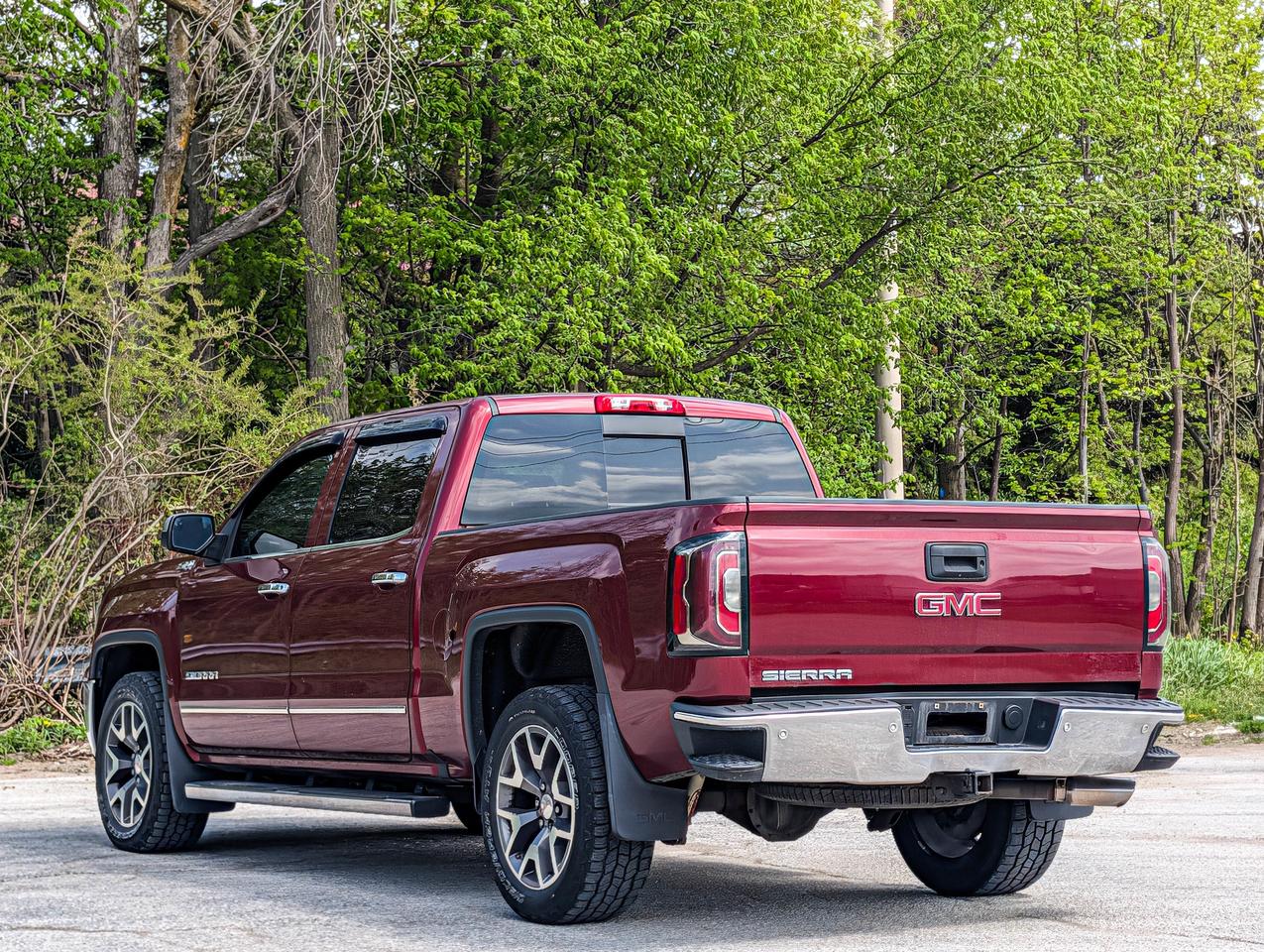 2017 GMC Sierra 1500 SLT Photo
