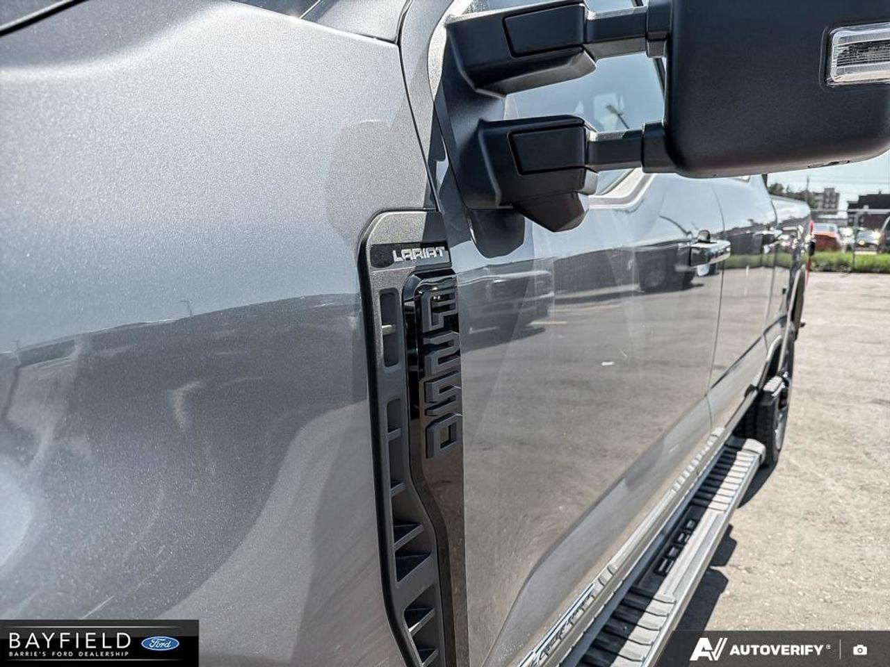 2026 Ford F-250 LARIAT Photo