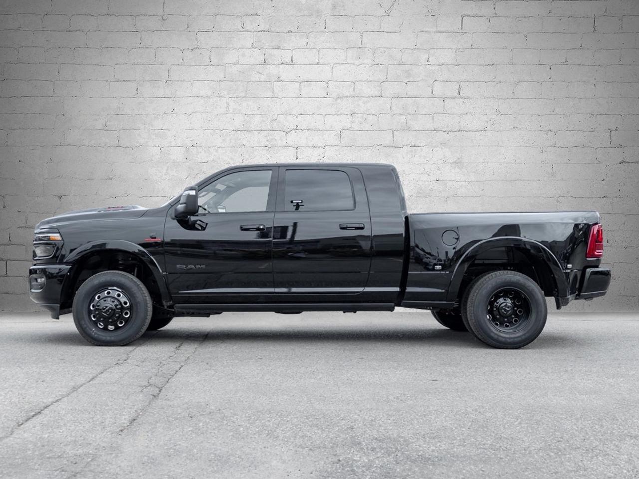 2026 RAM 3500 Limited Photo