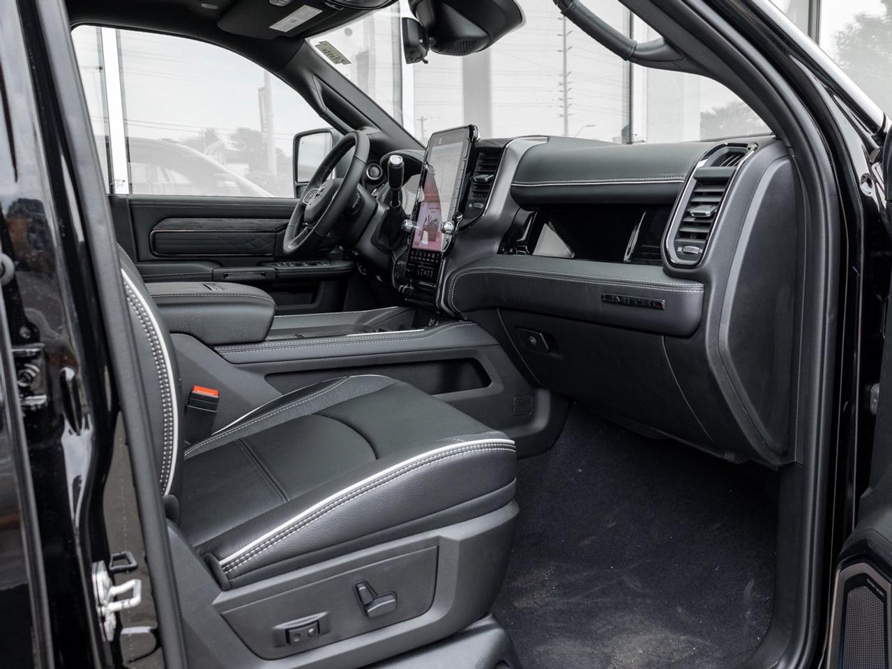 2026 RAM 3500 Limited Photo