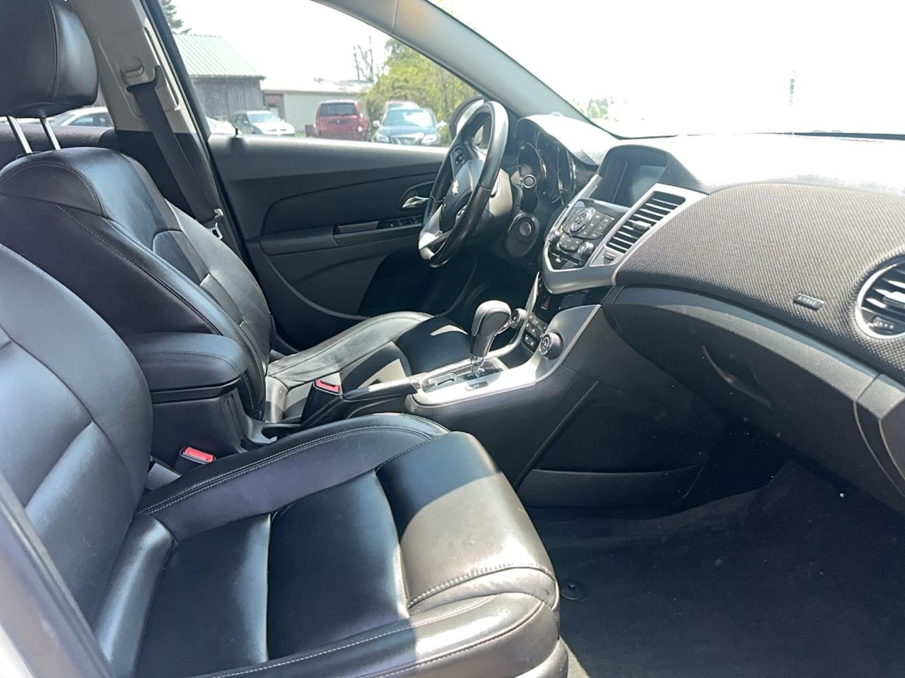 2014 Chevrolet Cruze 2LT Photo