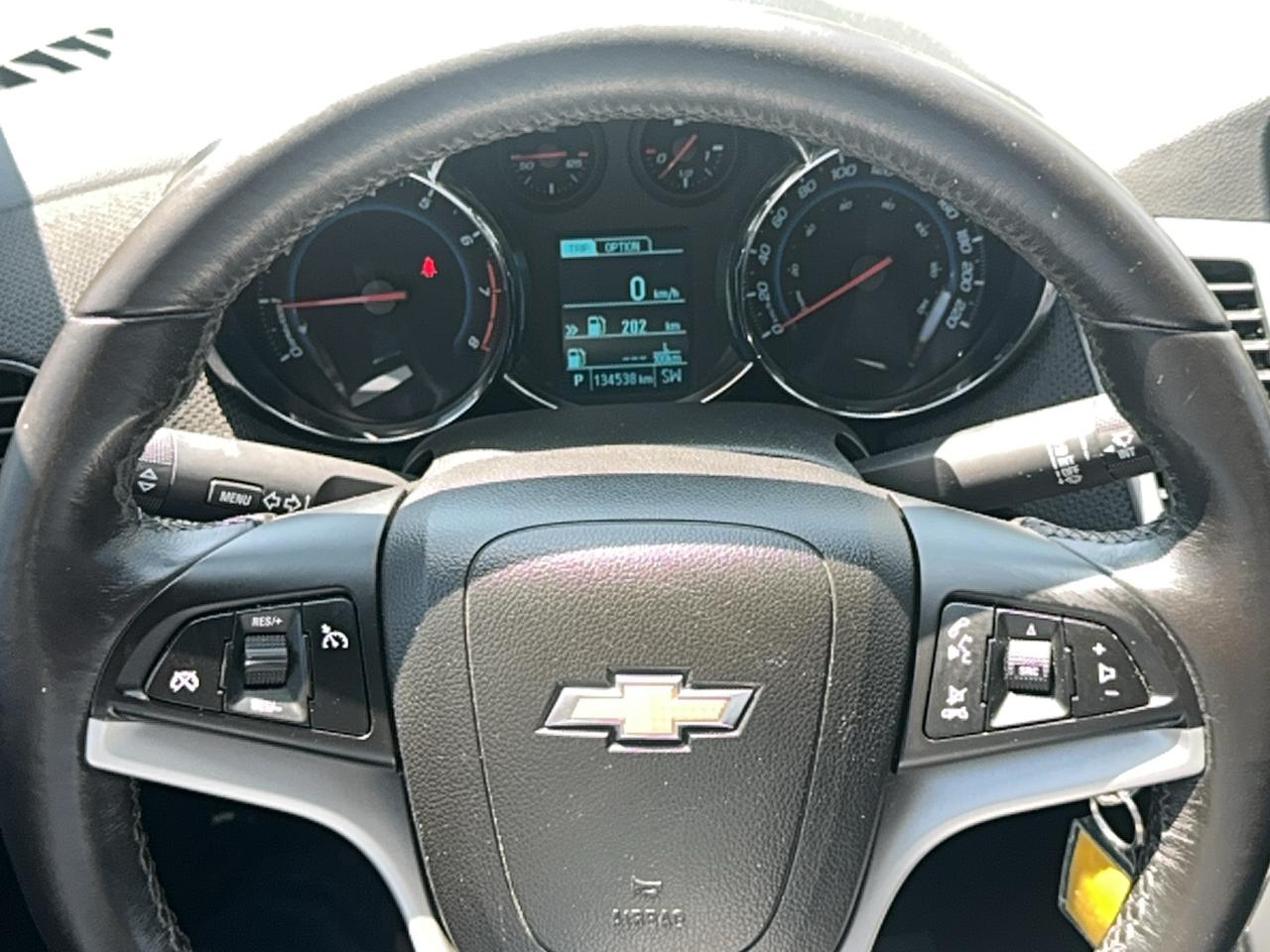 2014 Chevrolet Cruze 2LT Photo