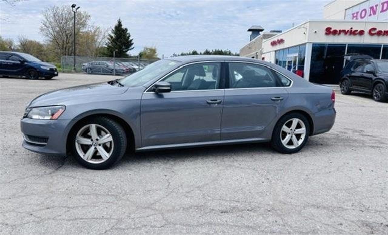 2015 Volkswagen Passat Comfortline 1.8T 6sp at w/ Tip Photo