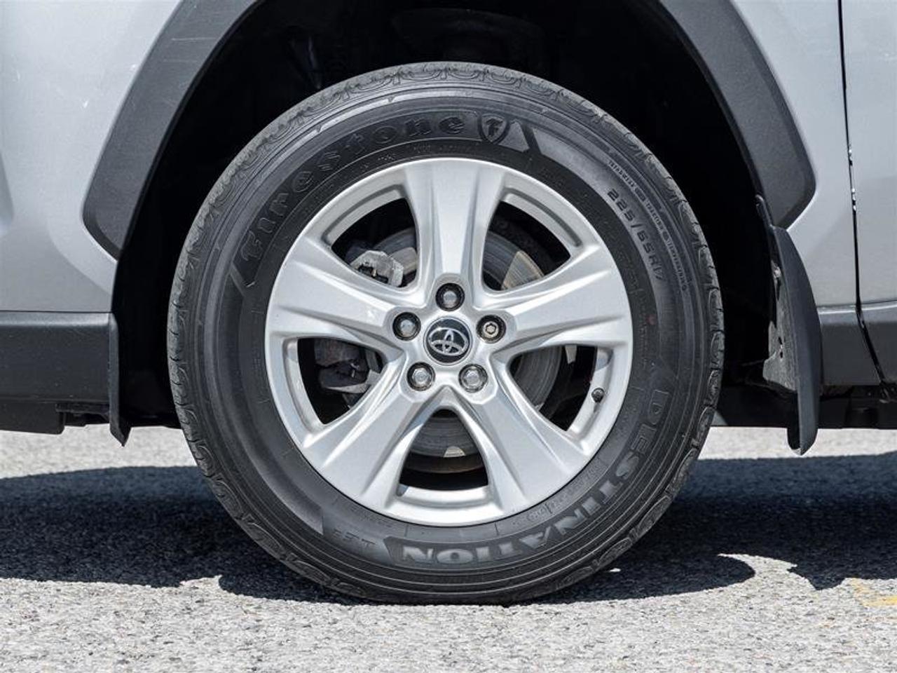 2019 Toyota RAV4 Hybrid XLE Sunroof | Backup Cam | Heated Seats | XLE Photo
