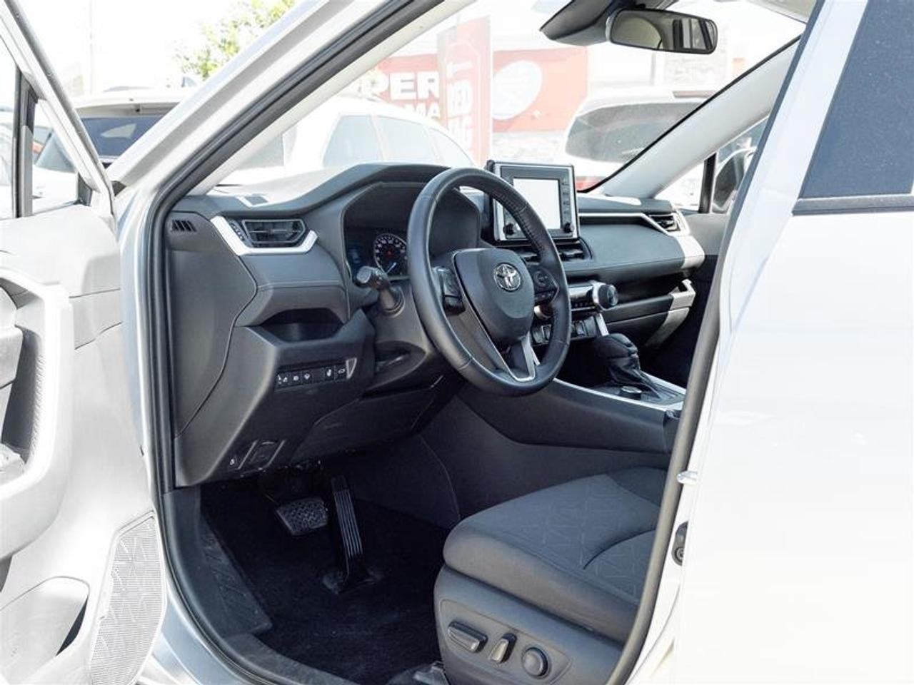 2019 Toyota RAV4 Hybrid XLE Sunroof | Backup Cam | Heated Seats | XLE Photo
